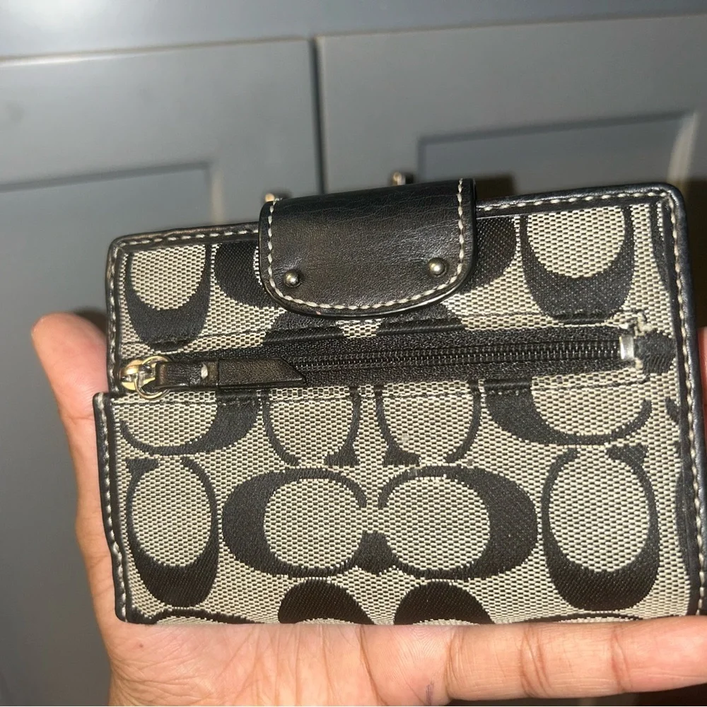 Coach Vntg Y2K Domed Satchel and  Matching Wallet in EUC Dust Bag Included - Picture 7 of 8